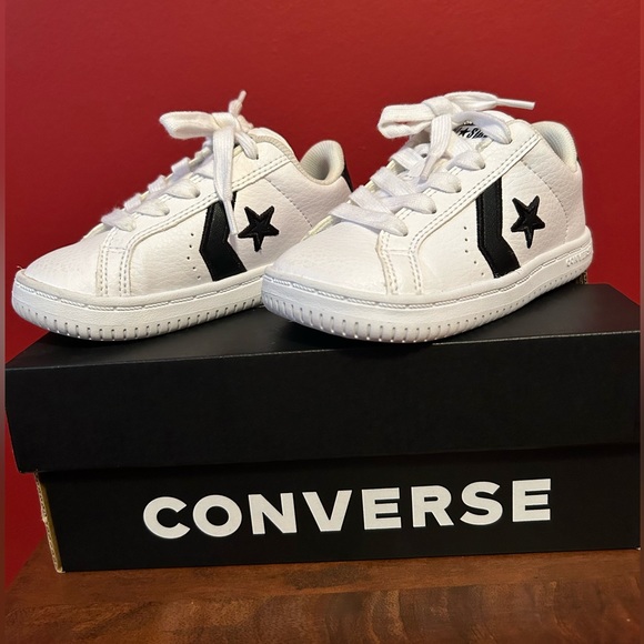 Converse EV3 OX sneakers - Picture 2 of 5